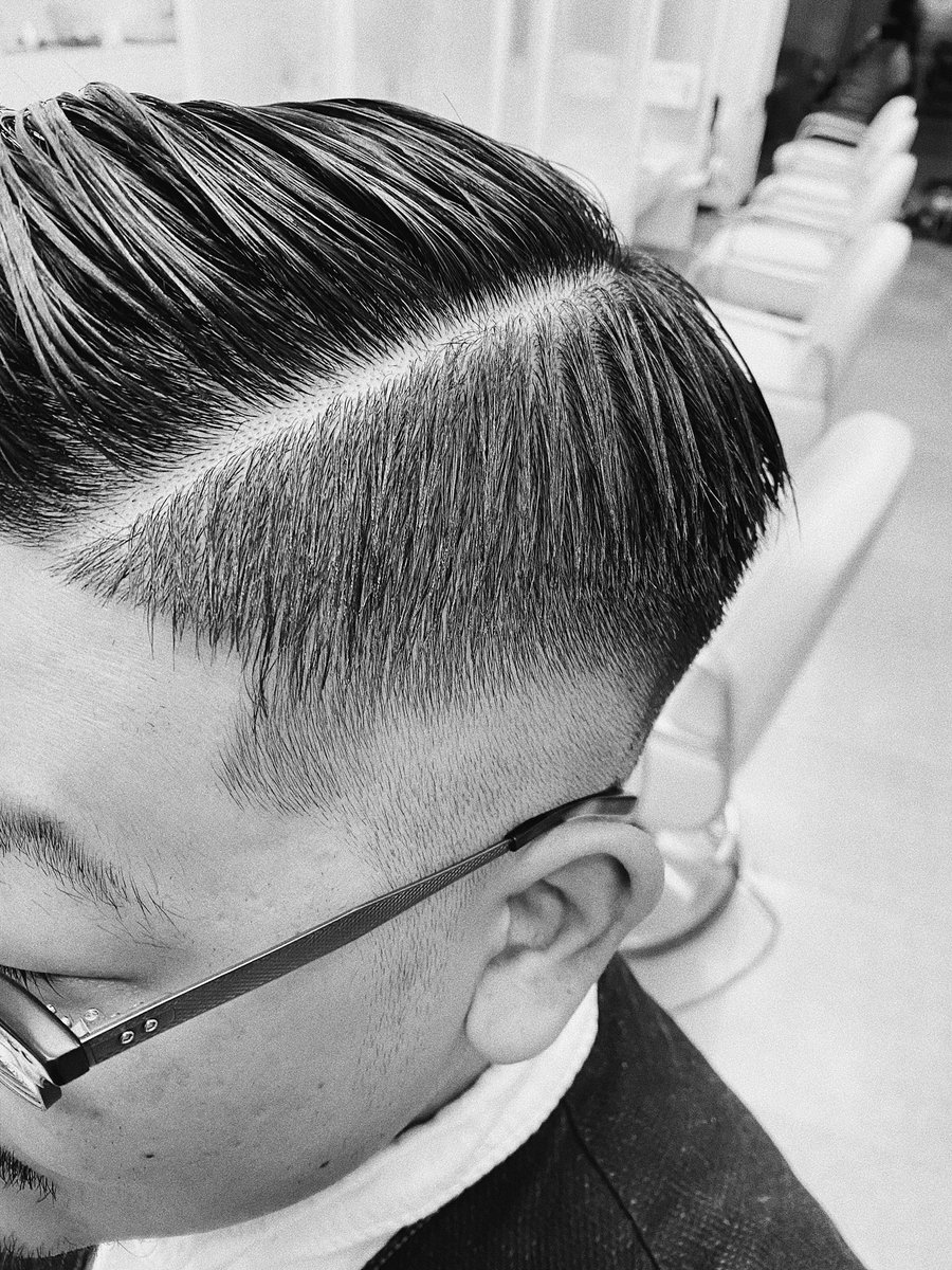 Mr G 0bro Cut Club 徳島でメンズカットなら Mr G 0bro Cutclub ミスタージーゼロハチハチブロカットクラブ 悪党徳島兄弟髪切倶楽部 徳島 北矢三 田宮 徳島美容室 ヘアサロン 刈り上げ フェード フェードカット Fade Fadecut 散髪 メンズ