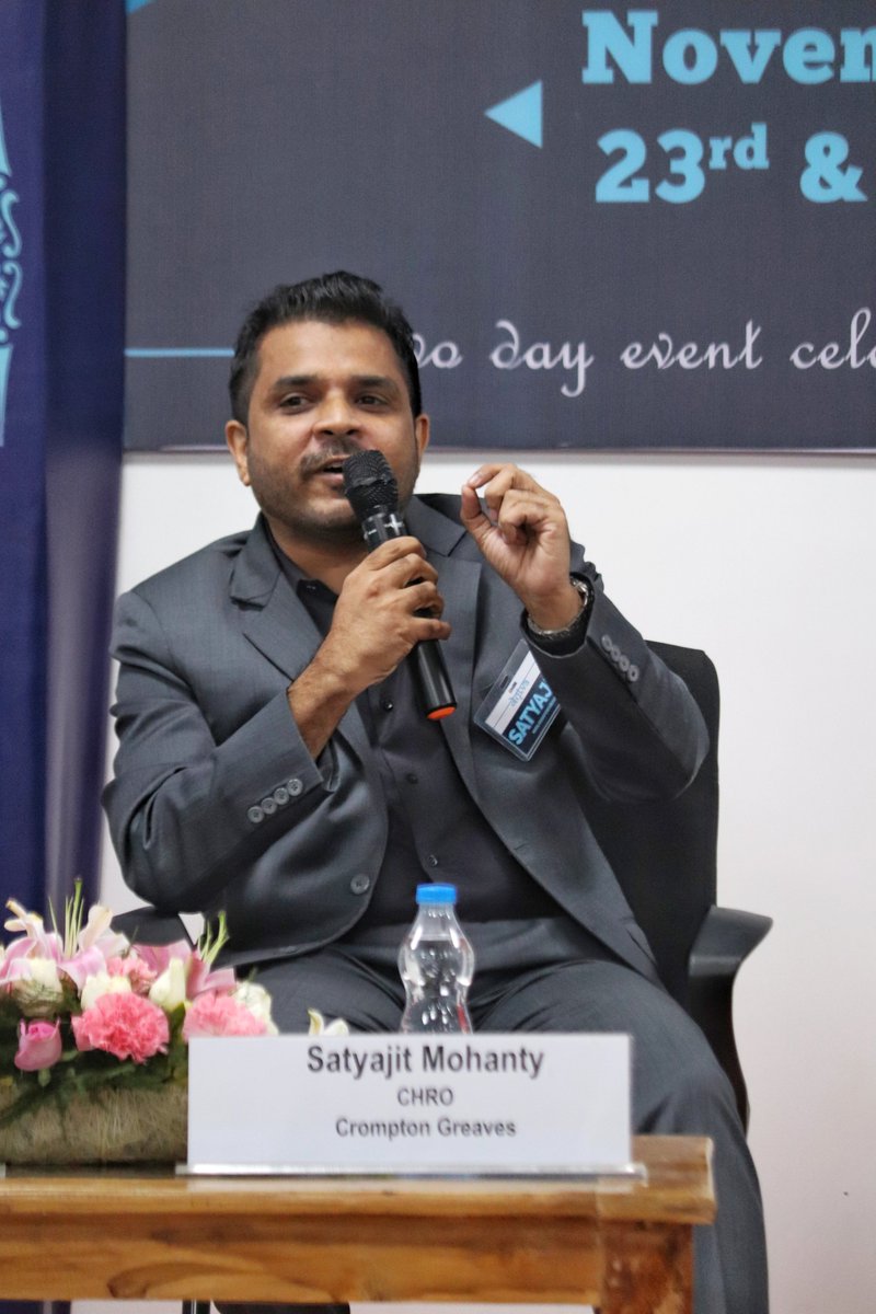 IIMBodhGaya's tweet photo. Rakesh Singhania observes that employees must trust the leader in order to make the organization reach new heights. Satyajit Mohanty says that companies must set goals to promote learning and create environment which do not hinder learning.
#TheEnlighteningIIM
#Netritva
#IIMBG https://t.co/PiIkPDcL5f