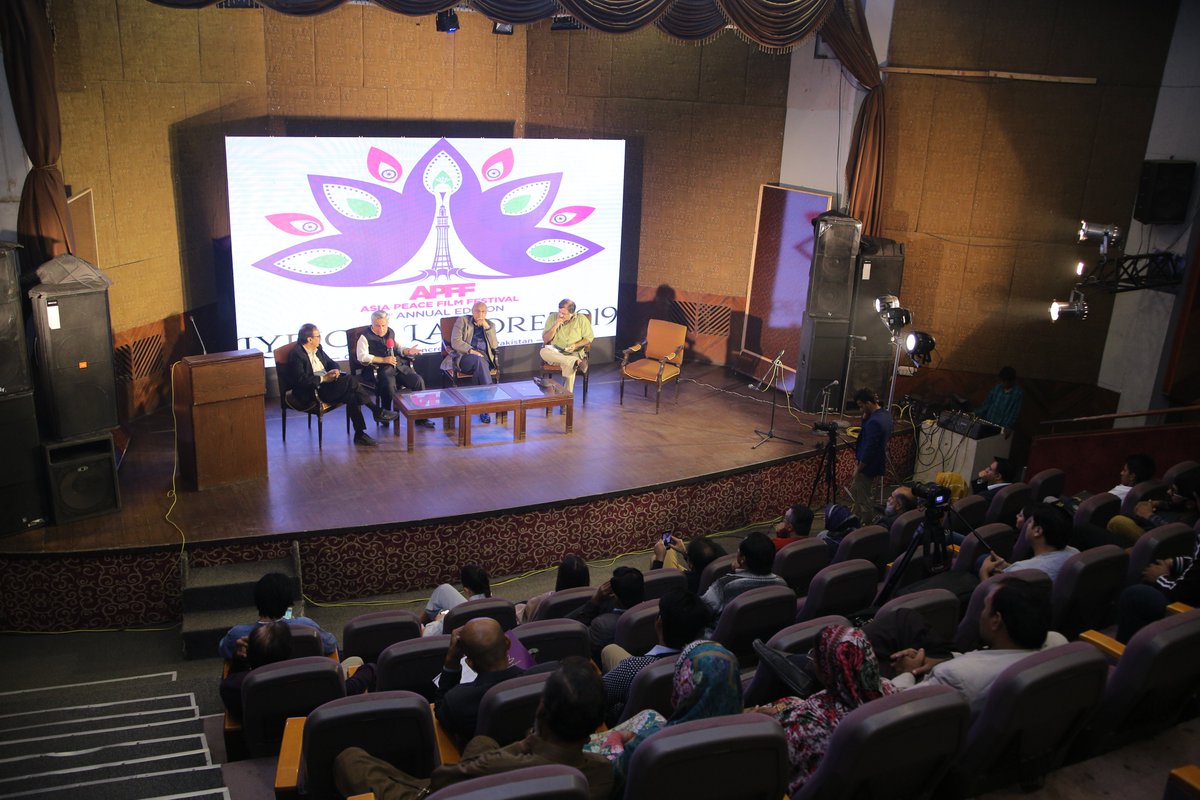 AsiaPeaceFilms's tweet photo. 3rd Asia Peace Film festival Concludes at #Lahore with four awards for best films.
https://t.co/GxeybYmX7H https://t.co/VRhMzGV9JB