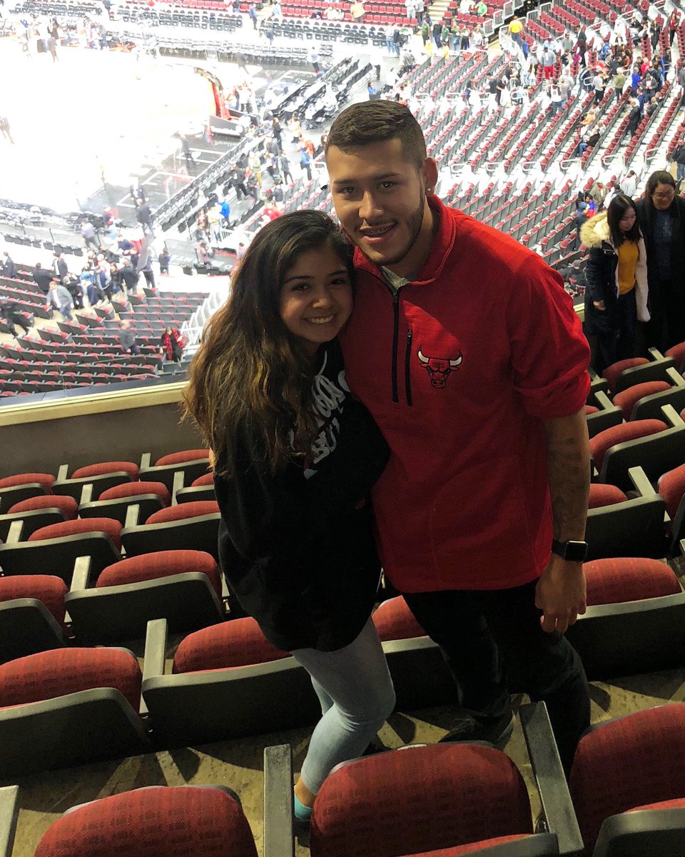 isacerda10's tweet photo. we met on a soccer field playing for the same team, he’s 22 im going to be 20 in like a day and we’ve been together for almost 15 months 💛🥺 @gvivas1996 https://t.co/gj3SpI7sFD
