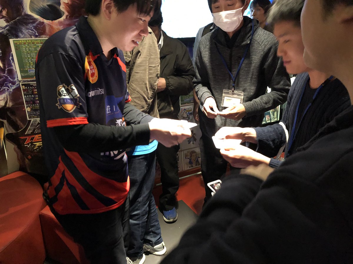 公式 鉄拳７ 鉄拳プロジェクト Twitter પર 鉄拳7fr R2 Nexus ランダム3on3大会が進行中 トーナメント T Co Fwzlxue7fi チームメイトや対戦相手とのプレイヤーカード交換も行われてます