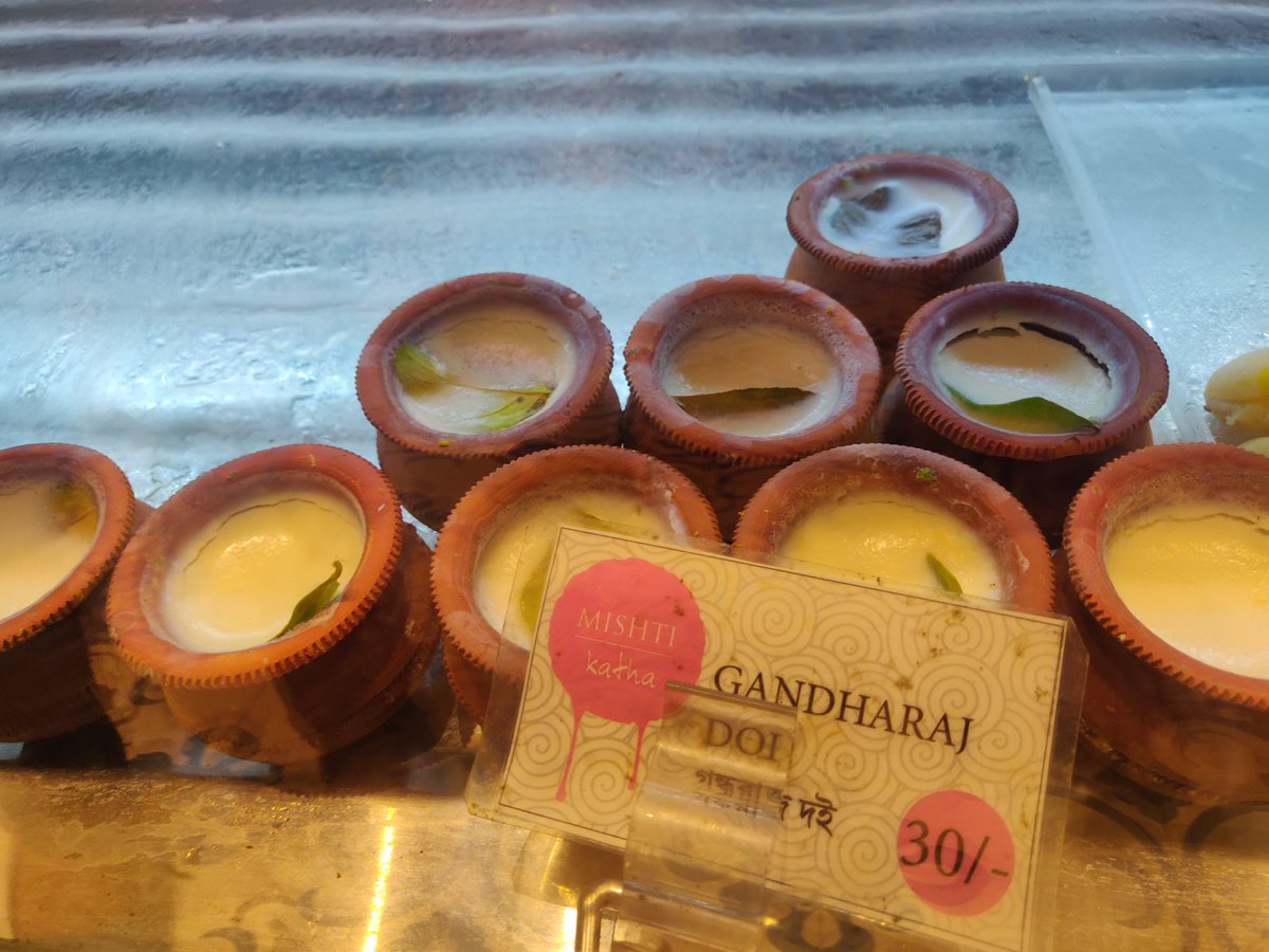 AnoushkaGupta's tweet photo. Mishti adventures in Kolkata 🤭 
Bengali sweets are hands down the best ❤️ https://t.co/OICGGwBRPx