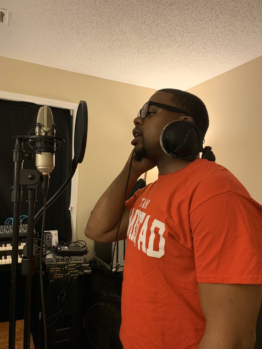 iamtevisharris's tweet photo. Y’all Help me celebrate my best friend’s birthday @jayTEACHer Let the Bday shenanigans begin!!! 10 years...but who’s counting!! I love ya broskie. Happy 35th!!! #issaturnup https://t.co/oTQUKlchpk