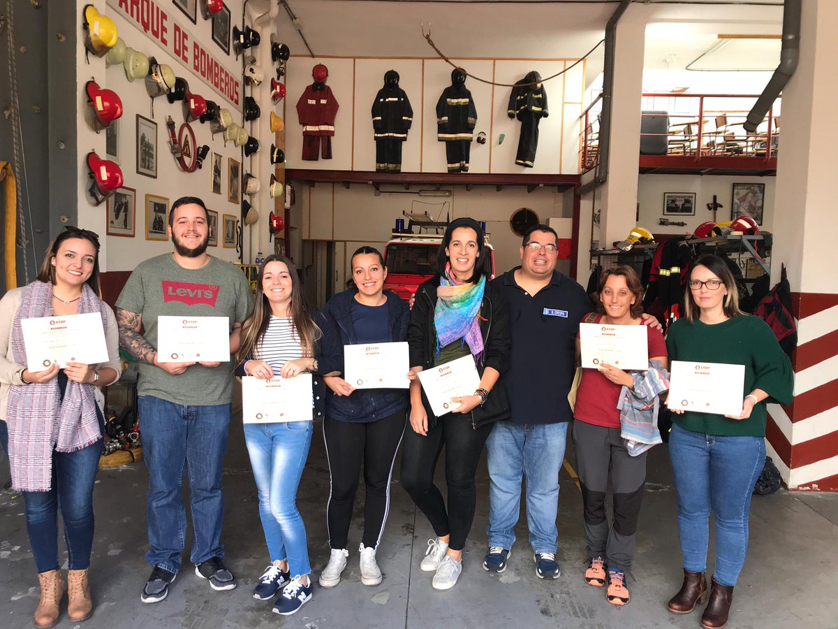 ASDIntegral's tweet image. Acaba una semana intensa con la finalización del curso "Condiciones sanitarias de piscina de uso colectivo" (Mantenimiento de Piscina). Y el "Taller de Control de Hemorragias "(BCON) Bleeding Control..
Enhorabuena a los nuevos titulados.!!🎓