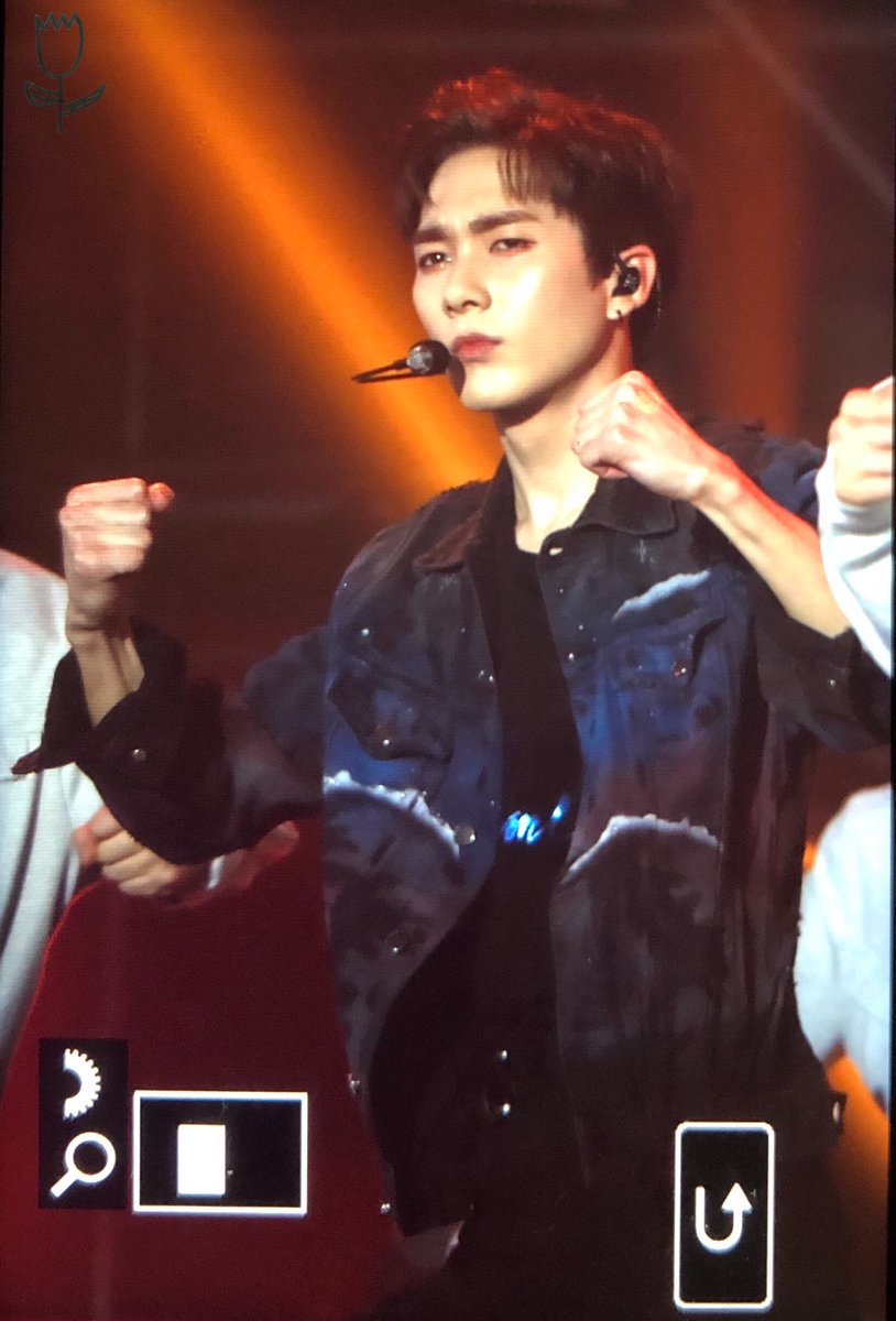 그해 봄, 꽃이 피었다 🦋 tweet media