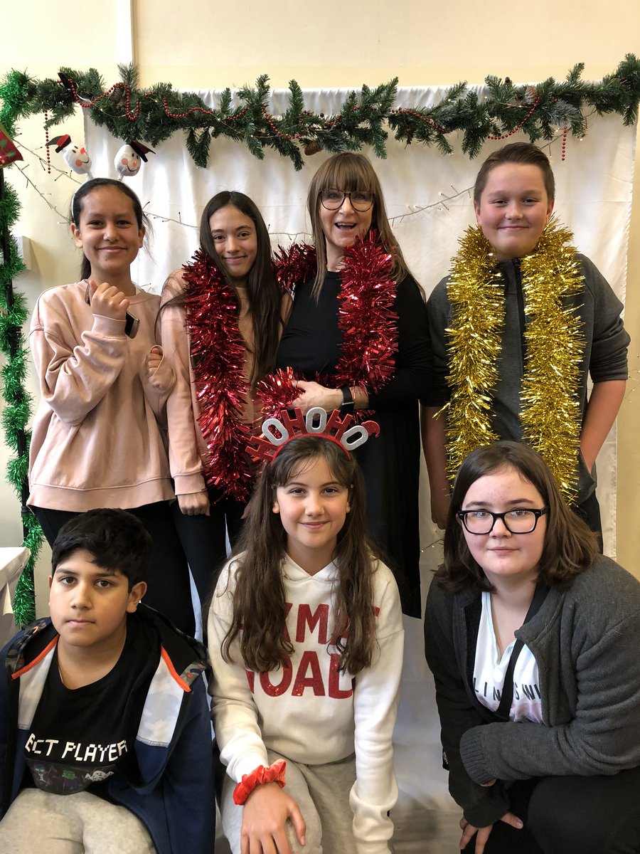 Amersham School selfie booth! What a team! ⭐️⭐️⭐️⭐️⭐️