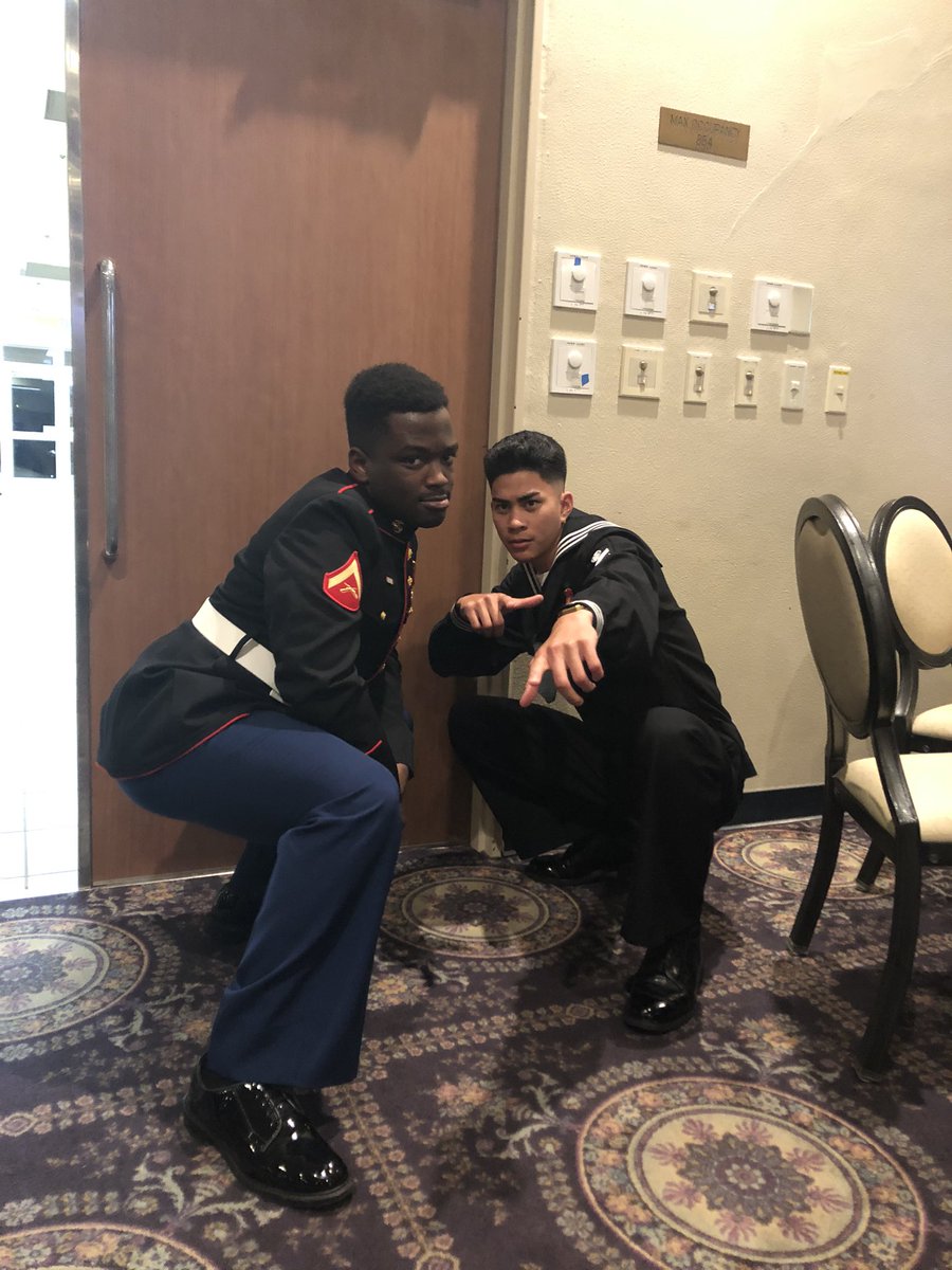 CHOPchopCH0P's tweet image. Marine Corps Birthday Ball
#latepost #244Years