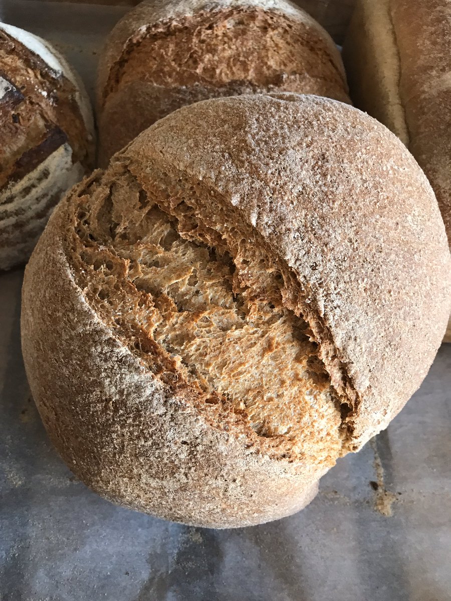 goodfoodstores's tweet photo. Ooh yes Julian we agree the fresh organic bread from @coopersbake is rather sexy.
#SexyBread #GoodFood https://t.co/ytA9elh06o
