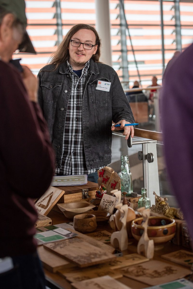 robert v tweet media