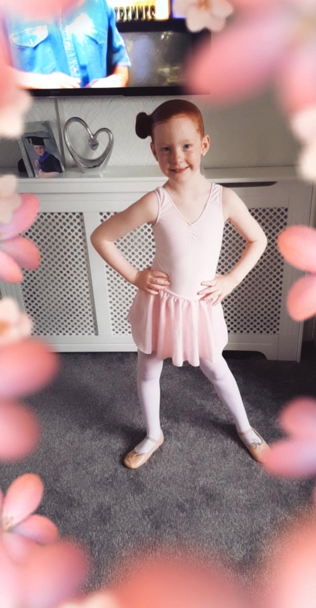 Roxy30163301's tweet photo. Ready For Her Dance Exam .. Go and Smash It Babe!!
#ballerina #ballettdancer #danceexam https://t.co/xn7EDvFr8O