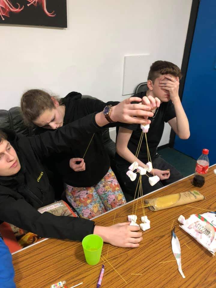 Holywood_YC's tweet photo. START Programme big Quiz of the year last night!! Some amazing team work skills on display!! And well done to our Christmas present models!!! #STARTProgramme #anto&decko���sSaturdaynighttakeaway #quiz #imayouthworkergetmeoutofhere https://t.co/cNLe72T2a8