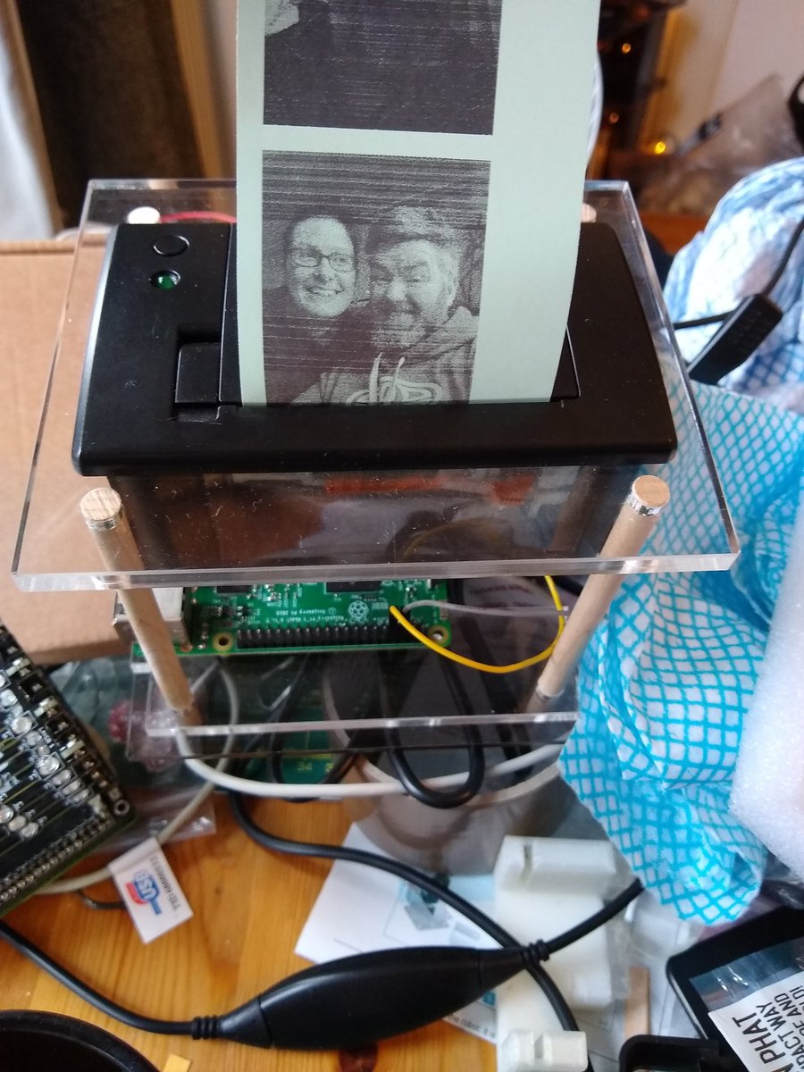 TonyDidSomeCode's tweet image. When life gives you lemons, enjoy some #RaspberryPi