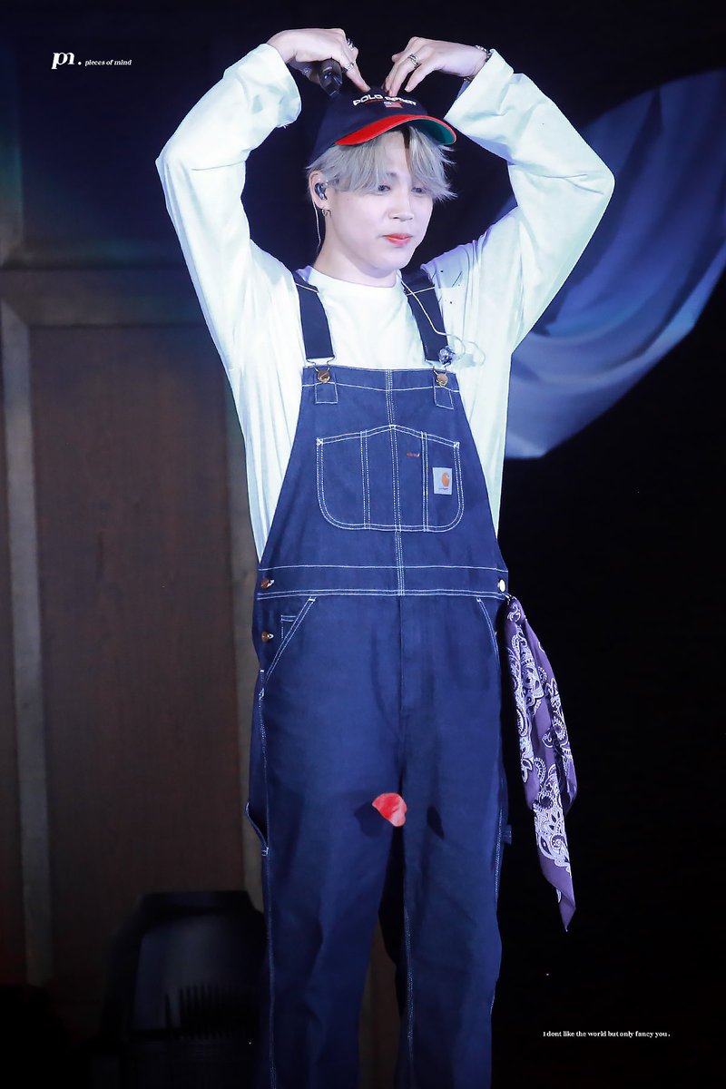 piecesofmind_jm's tweet photo. #JIMIN #지민  @BTS_twt 191124 https://t.co/k93mArVuT3