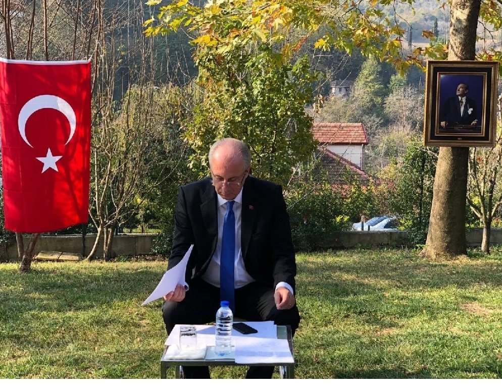 Muharrem İnce
"Ne yaptim ben size 
Ne kötülük yaptım ben size"
#SeninleyizMuharremHocam