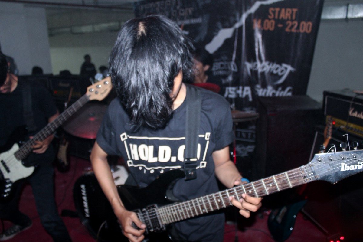 Namanye hoby mau di larang kaya apapun tetep aje gue lawan 😀