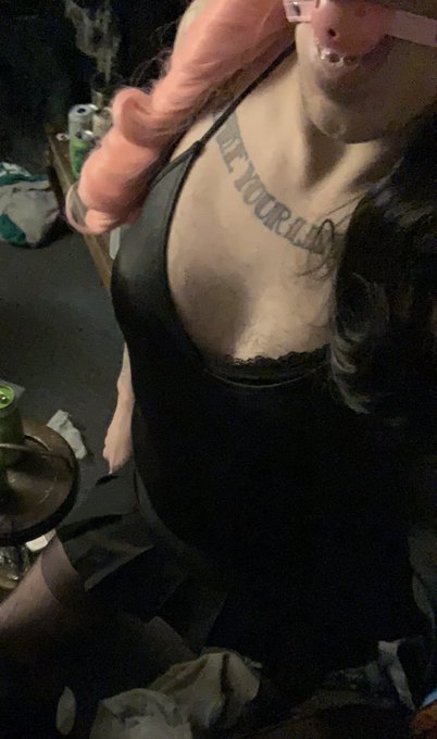 BiclosetsissyMA’s pics and videos