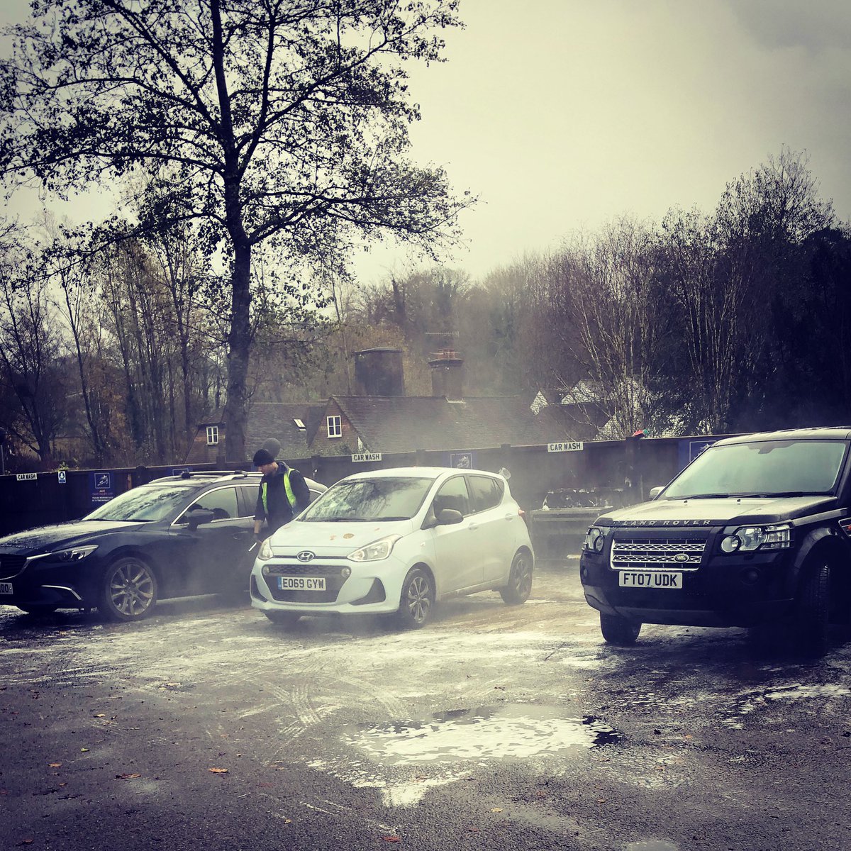 Love that the business closest to our house is the car wash #cleancarcleanmind #haslemere #surreylife #southdowns #surreyhills 🚙