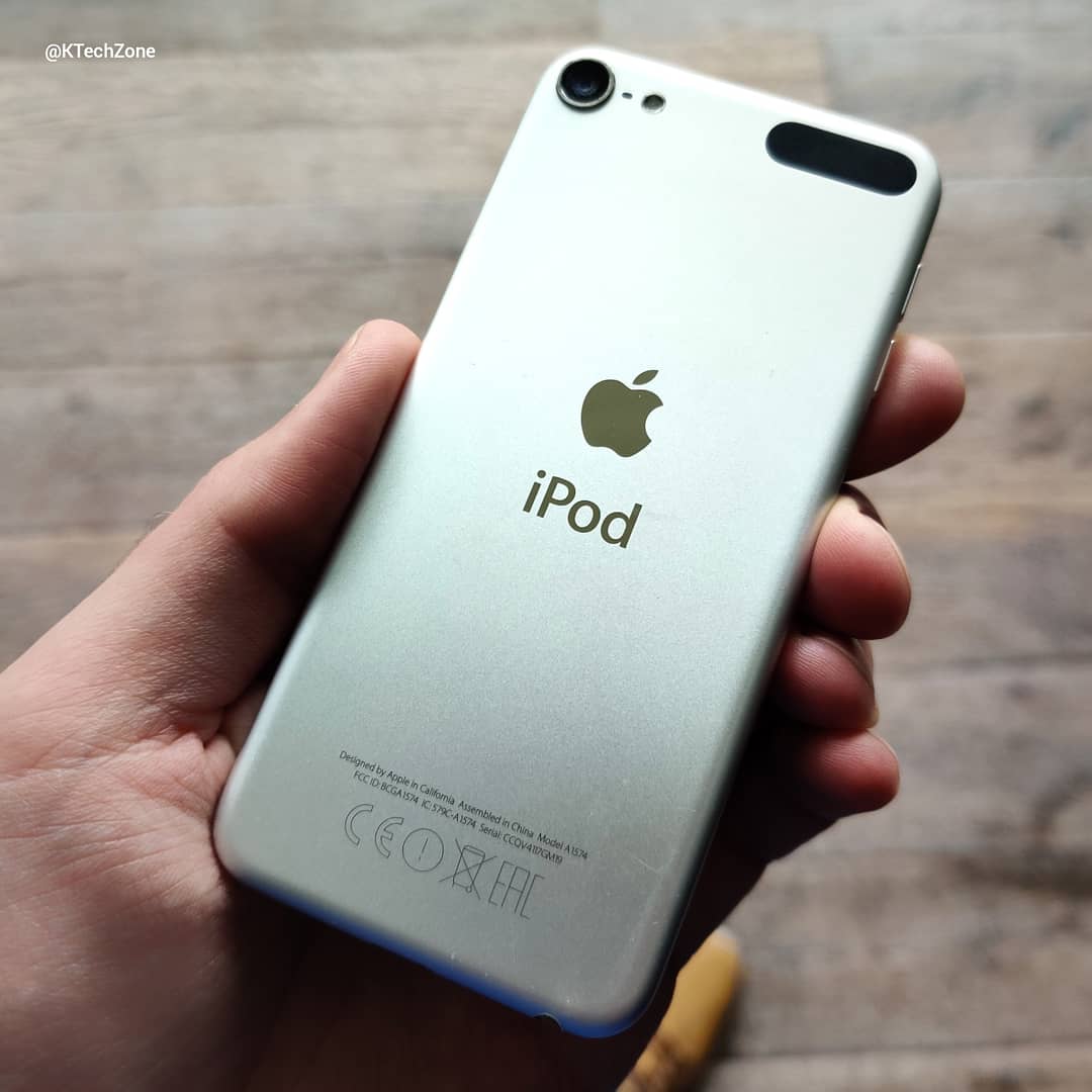 KTZ_KTechZone's tweet photo. Look What I FOUND😍 The #ipodtouch was really a solid build device with some great design🔥👍
#multimedia #multimediaplayer #music #mp3 #musiclover #soundquality #tech #techenthusiast #techlover #geek #camera #camerabump #aluminium #cameralens #apple #ipod #appleipod #applemusic https://t.co/UaJ3zvCQ57
