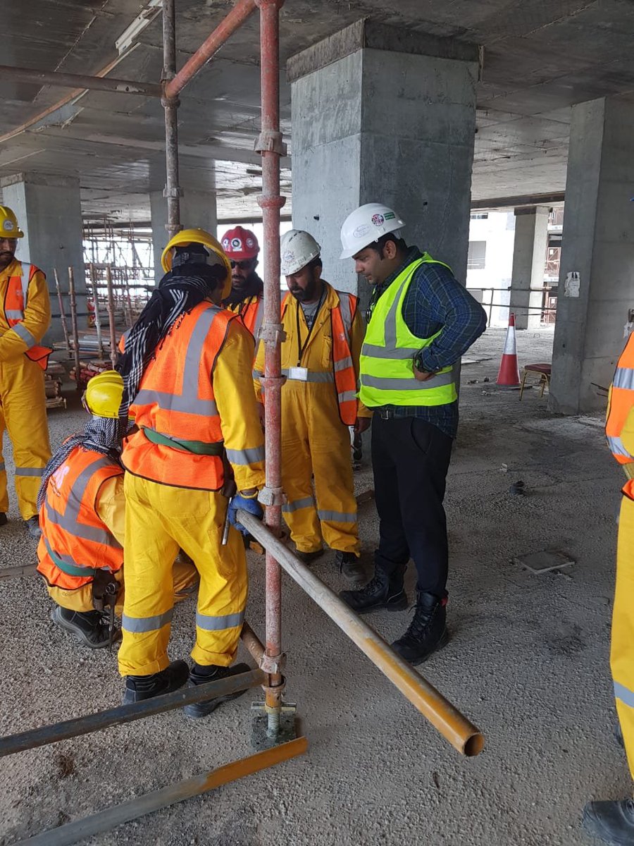 EliteInternat11's tweet photo. Our Expert Trainers Providing #scaffoldingtraining
Are you also looking to get trained?
For more details : Call/whatsApp - 0529213423
Visit : https://t.co/dIFtnAWNCM
#healthandsafety #safetytraining #workingatheight #uae #scaffoldinginspection #scaffoldinginspector #Supervisor https://t.co/VBWKTSbvwW