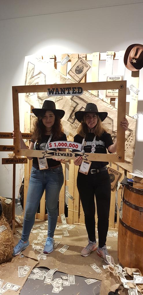 caglactn's tweet photo. #Devfest19 #wtmistanbul @wtmistanbul @elifbon_ https://t.co/ZzQjWdzxb2