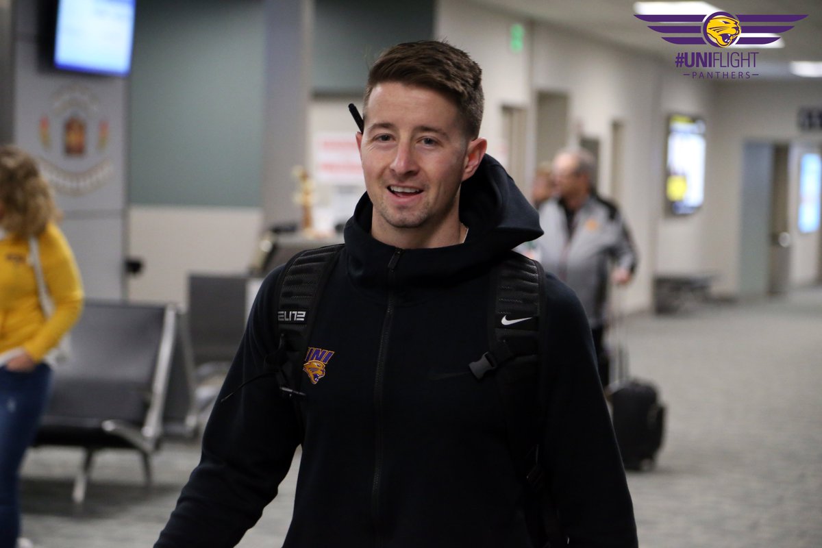 UNImbb's tweet photo. Des Moines, Iowa ➡️ Houston, Texas
Panthers arrive at the Des Moines International Airport!
#UNIFlight
#UNIFight https://t.co/uzmxToNJtz