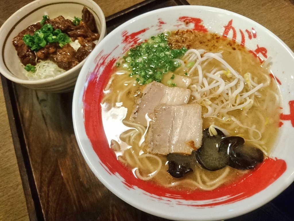 Fuwarii 麺どころ さつま やっぱここのラーメン美味い 紫原は今月いっぱいで閉店 ちょいちょい利用してたから 寂しい ラーメン 麺どころさつま 鹿児島ラーメン