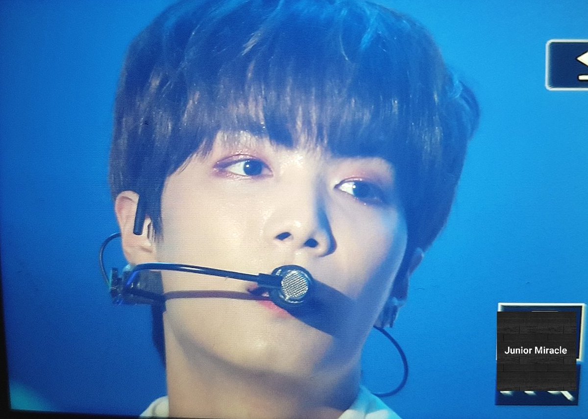 junior_miracle_'s tweet photo. 191124 펩시 콘서트
얼굴이 다했네
#종현 #김종현 #JR #nuest #뉴이스트 https://t.co/o92dd9Ly6k