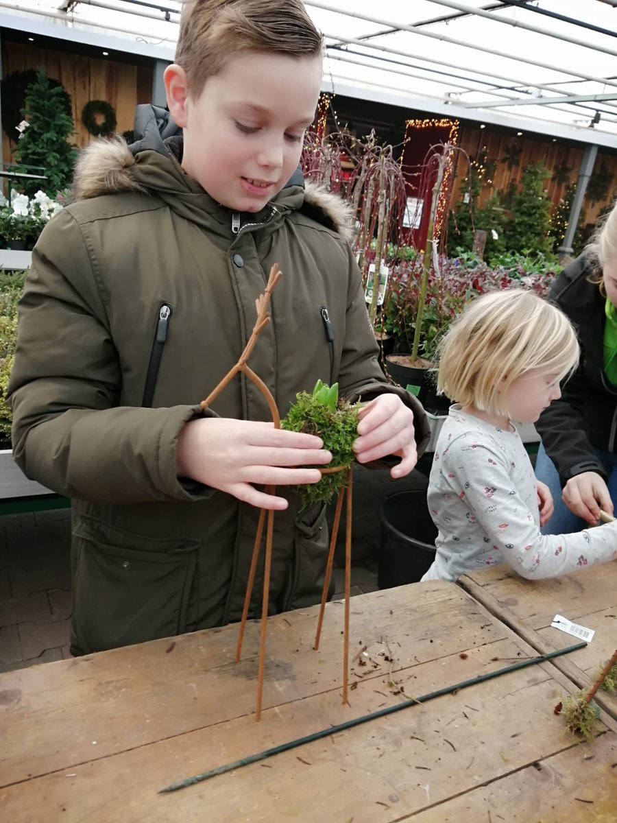 pedg06's tweet photo. @GCwitmarsum Workshop Rendieren maken https://t.co/FhlArEVZ7V