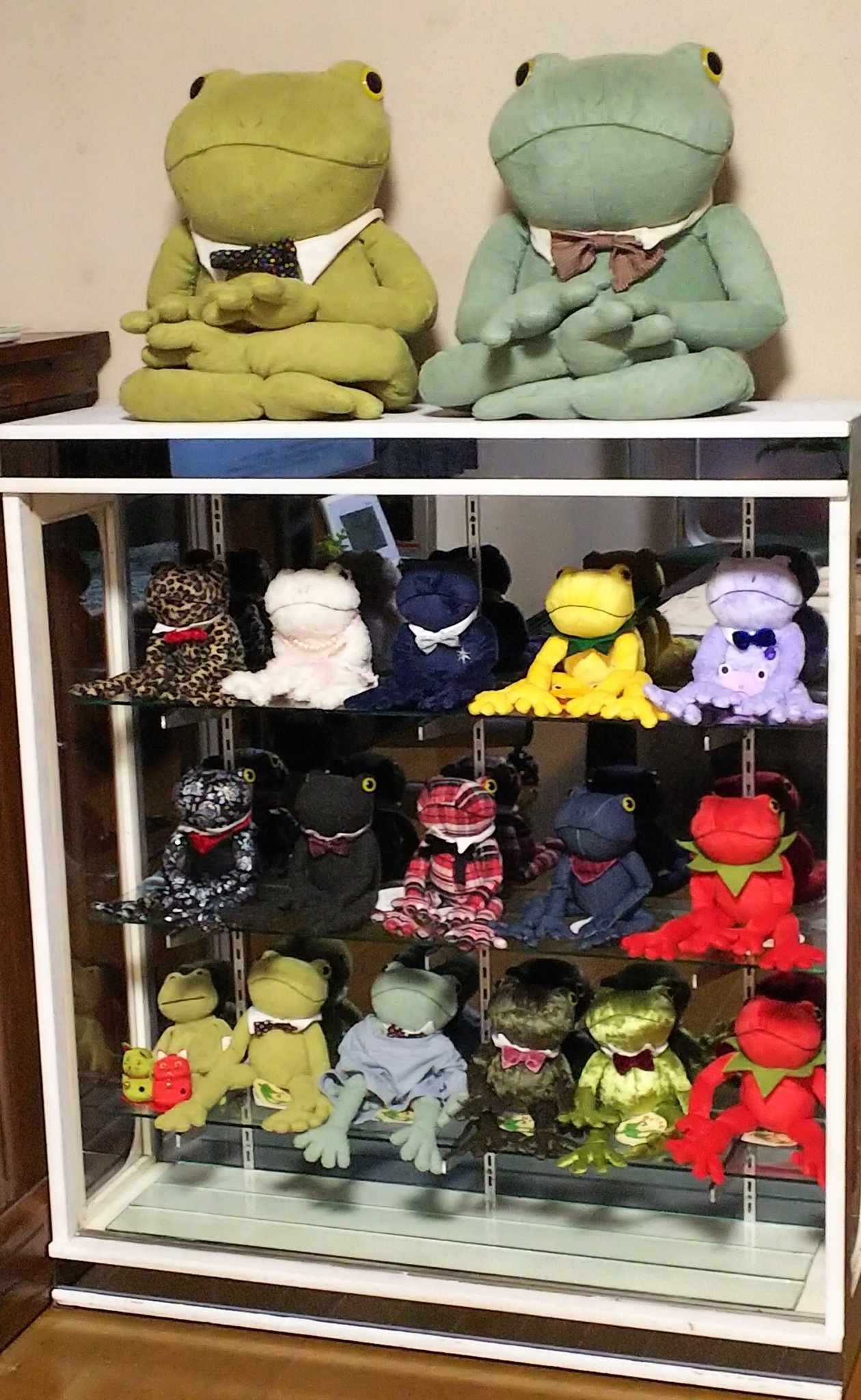 希少☆モンスイユ ブリトー かえる カエル ぬいぐるみ MON SEUIL