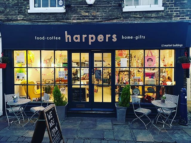 Harpers_Shop's tweet photo. We are open today 11-3ish 
Coffee stop or some Christmas shopping 🌲 *
*
*
*
*
#harperscoffeeandgifts
#harperschristmas
#harpersmaidstone
#indepenentcoffeeshop 
#independentretailer 
#supportindependentthischristmas 
#shopsmall 
#shoplocal 
#maidstone… https://t.co/13nOH0MAzs https://t.co/IOonscl4Bf