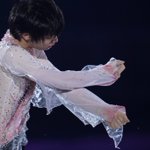 フィギュアスケートNHK杯、羽生結弦選手の「春よ、来い」!見る人の時間を止める