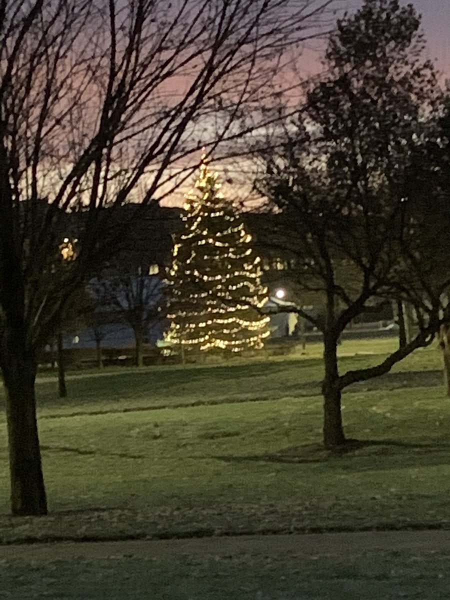 anthonymadamo's tweet photo. Morning #MidwestStyle ☘️🎄🙏🏻 https://t.co/YYjEOiTISQ