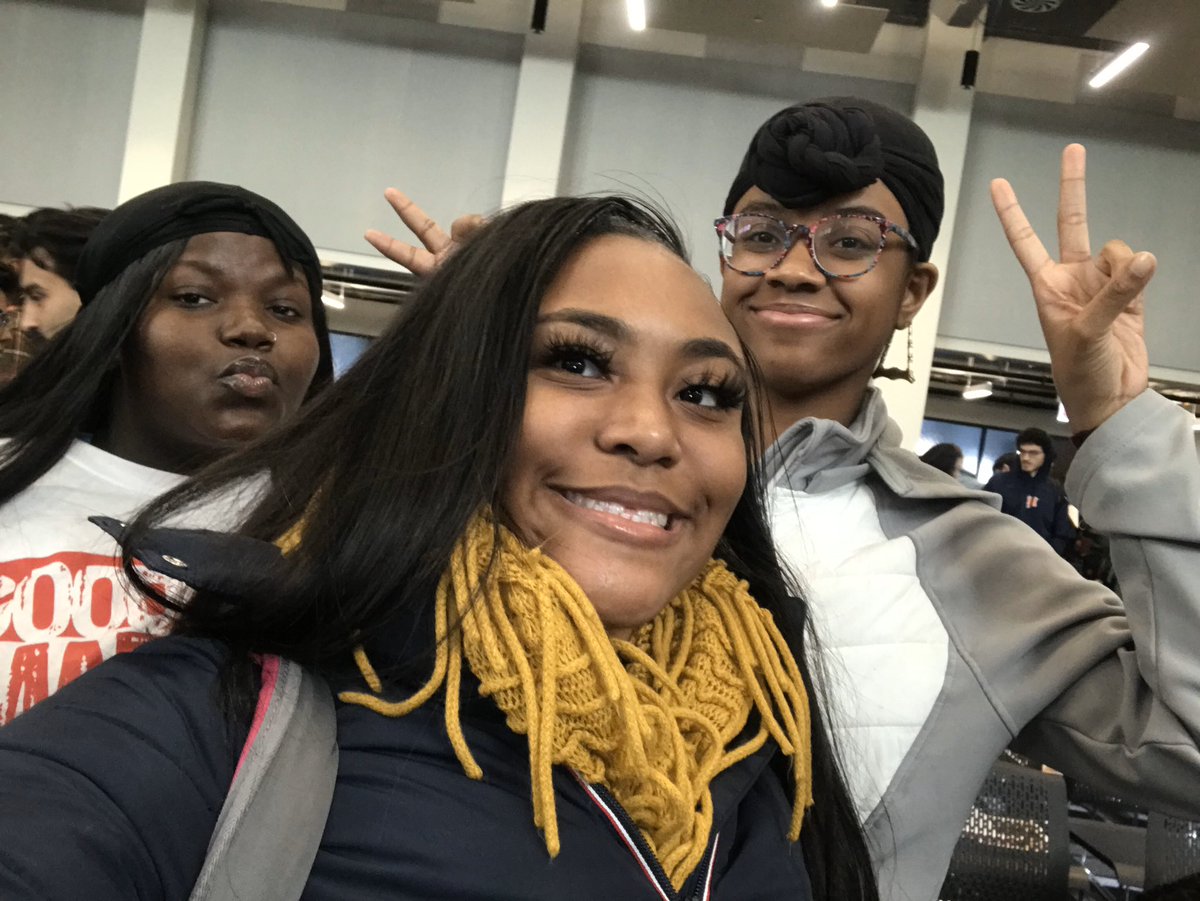 GKMC18's tweet image. Thank you @NAARPR for making sure youth were represented at your amazing event, on me!❤️🤘🏾

#RefoundNAARPR 
#CPACNow
#GoodKidsMadCity