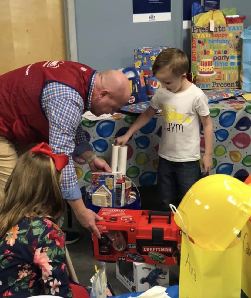 2591Lowes's tweet photo. We had the privilege of hosting a little boys birthday party at the store yesterday. He loves Lowe’s and was so excited to have his party here. Thank you to our team for doing an amazing job hosting. Happy Birthday Liaym! https://t.co/uqvVDJqIQ2