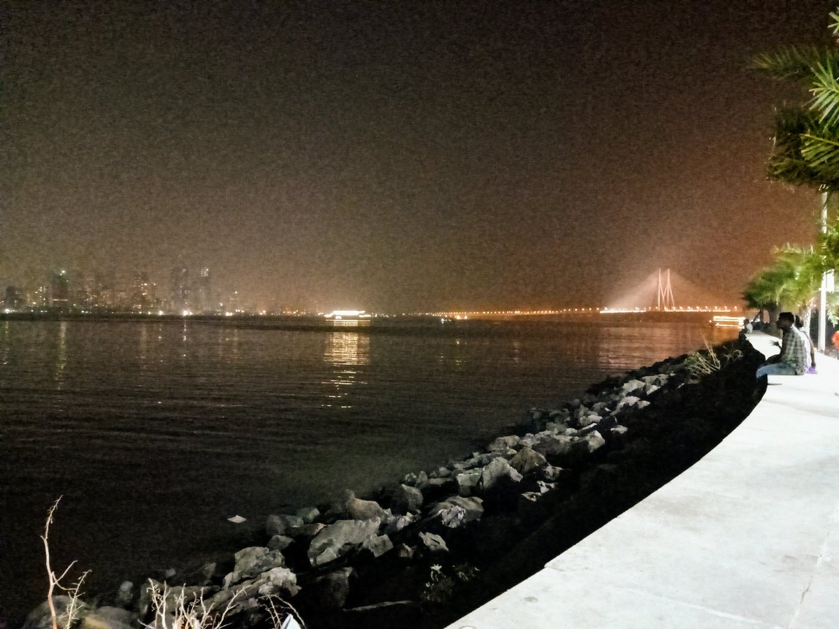 Evening at Bandra Bandstand Promenade
#myclick #mumbai #bandraworlisealink