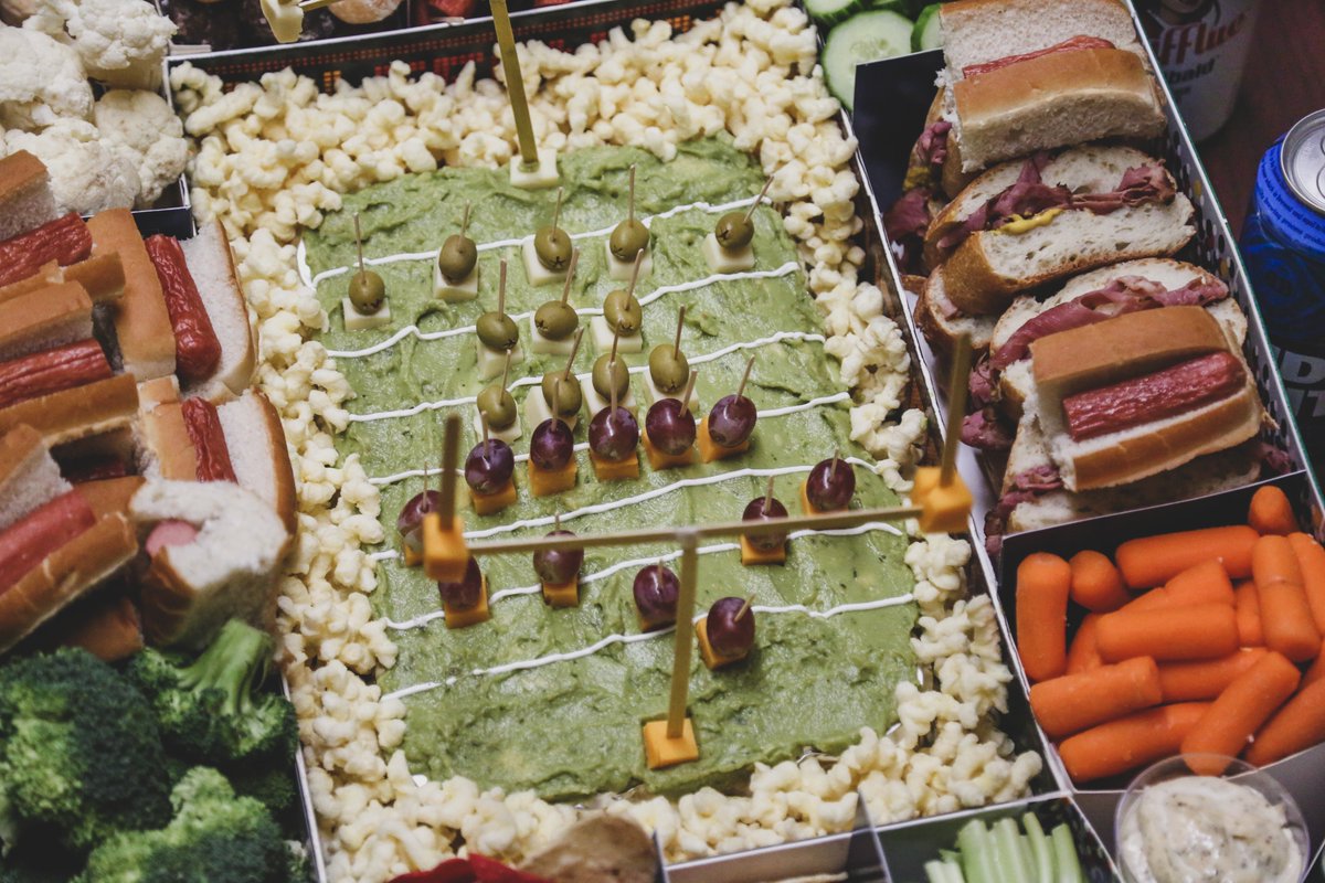 MTLAlouettes's tweet photo. The only benefit of not playing in the #GreyCup is you can feast! That’s our snack. What’s yours? #ToujoursGame
Thank you to our partners for providing the goods! @IGAQC @TimHortons #Lesters @BudweiserCanada #McAdamCidre @olddutch #partyexpert https://t.co/eLMUTCn9Do