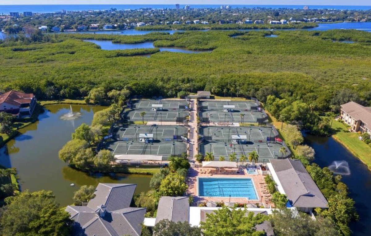 tbenderphoto1's tweet photo. #HTPhotoGallery #HTDrone
#USTANationalSeniorSuper #SeniorUltraSenior #FatherSonClayCourtChampionships #TheLandingsRacquetClub #Sarasota
#CheckOutThesePhotos
https://t.co/GYiEOTr9AT
#ReadAllAboutIt by #MicHuber @HeraldTribune
https://t.co/t4z7ZPlZcs https://t.co/TluZiuyHNQ