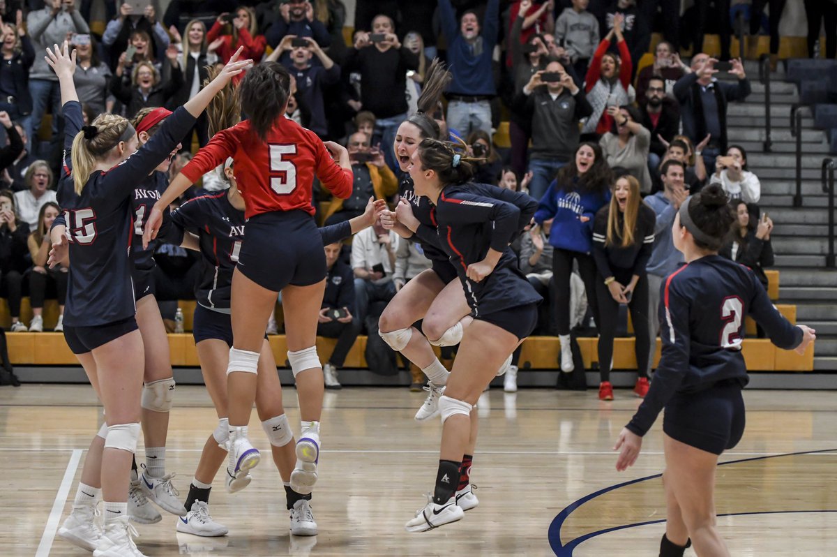 Avon started the day off by winning its first Class L state title in  #ctvb, defeating Guilford 3-1.“We always felt this could be the year for it.”  https://www.courant.com/sports/high-schools/hc-sp-avon-guilford-volleyball-20191123-20191123-t5hrbwqoyvbjrg5db6uzw6ngoa-story.html#nt=oft-Double%20Chain~Feed-Driven%20Flex%20Feature~breaking-feed~unnamed-feature~~23~yes-art~automated~automatedpage