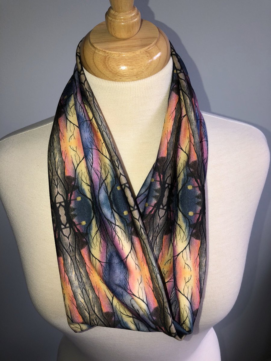 mariamadedis's tweet photo. Hi! These stuffs are extra special to me b/c I drew & designed this fabric! Eeeeep! Sunset Dusk headbands & scarves are up in my #Etsy shop right meow! 😽 Link in bio! #imadedis #idesigneddis #iselldese #handmade #accessories #headband #scarves #smallbusiness #entrepreneur https://t.co/X7JWewU8rR