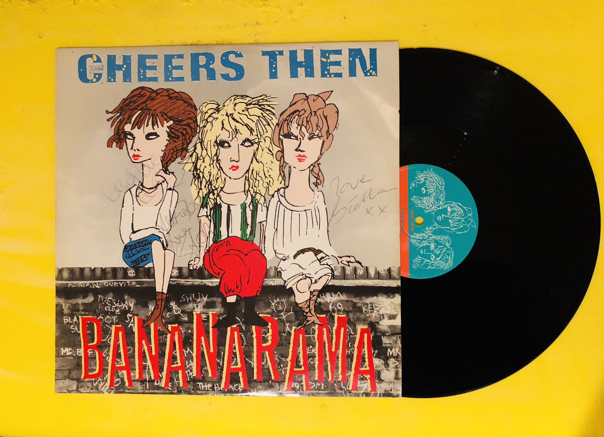 デモスタ Rickies バナナラマ のレコードをジャケ買い 3人のイラストが描かれたレコード盤のレーベルかわいい Records Bananarama Eurobeat バナナラマ ユーロビート レコード レコードジャケット Lpレコード 80年代 Dance ダンス