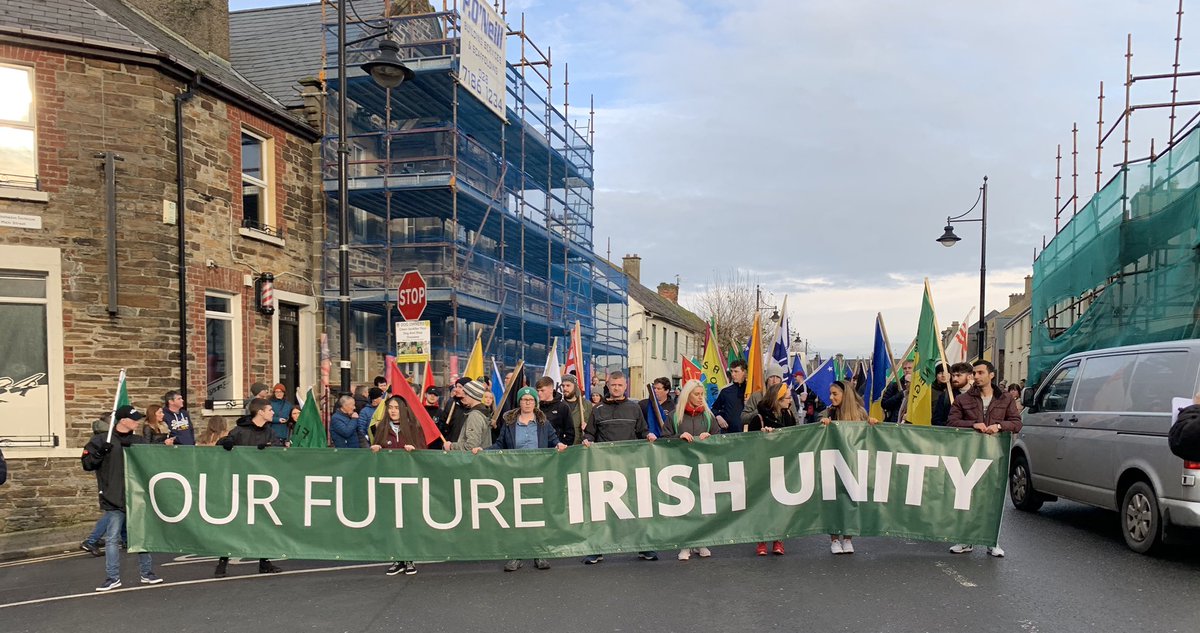 jordymj23's tweet image. @irish_news March for unity gets underway in Lifford #marchforunity