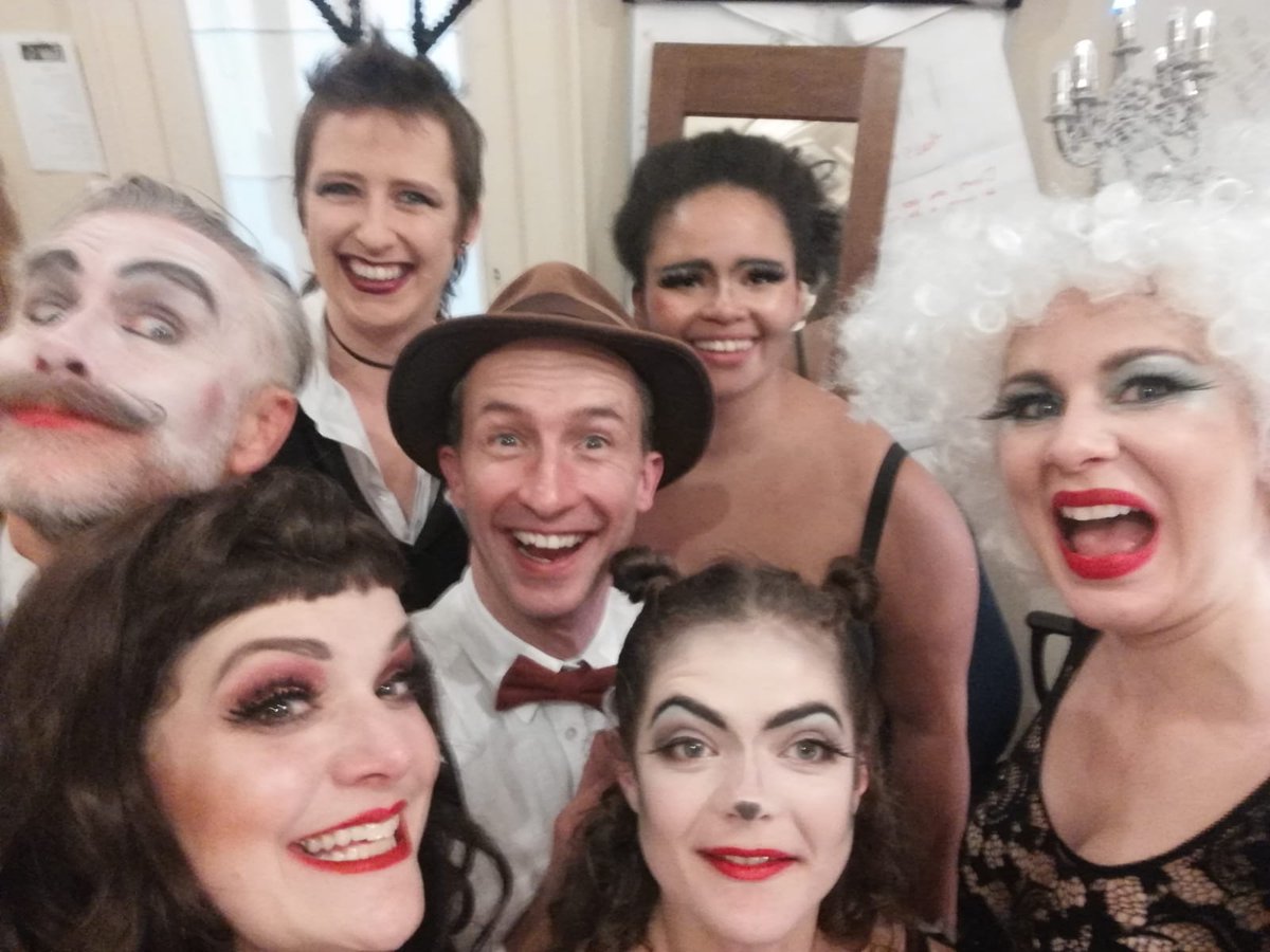 3 great performances <a href="/Circomedia/">Circomedia</a> <a href="/decadentrabbit/">The Decadent Rabbit</a> We had a jolly good show🐇👠🎩😀