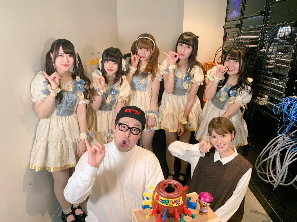 RIPSLYME5's tweet photo. POP IN FESTIVAL
~#PIF2019 vol.4~
#アイチャレ ロケ🎥
アストレイア* さん。
名前は よく聞いてたのでお会い出来て嬉しかったです☺
ライブも観てみたいなあ。
天見さんが 言葉遣いが
めちゃくちゃ品が良くて 丁寧な方でした☺
また宜しくお願いします🙇🏻♂️
番組にも来て下さい❗
#PIF
#ヲタル https://t.co/TfyTgzaqup
