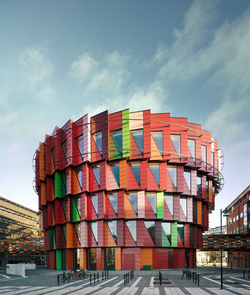 Kuggen ("The cog"), Chalmers University of Technology, Gothenburg/Göteborg, Wingårdh Arkitektkontor, (Gert Wingårdh, Jonas Edblad, Charlotte Erdegard and Danuta Nielsen), 2011. Photo by Lindman via Archdaily