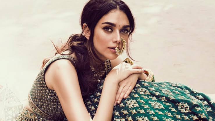 Aditi Rao Hydari & Shaheer SheikhA soldier, on the winning side of a war. A princess, on the losing. When his King commands the soldier to bring the princess to his palace as a possession of war, the soldier must decide what's more important - his duty, or his morals.
