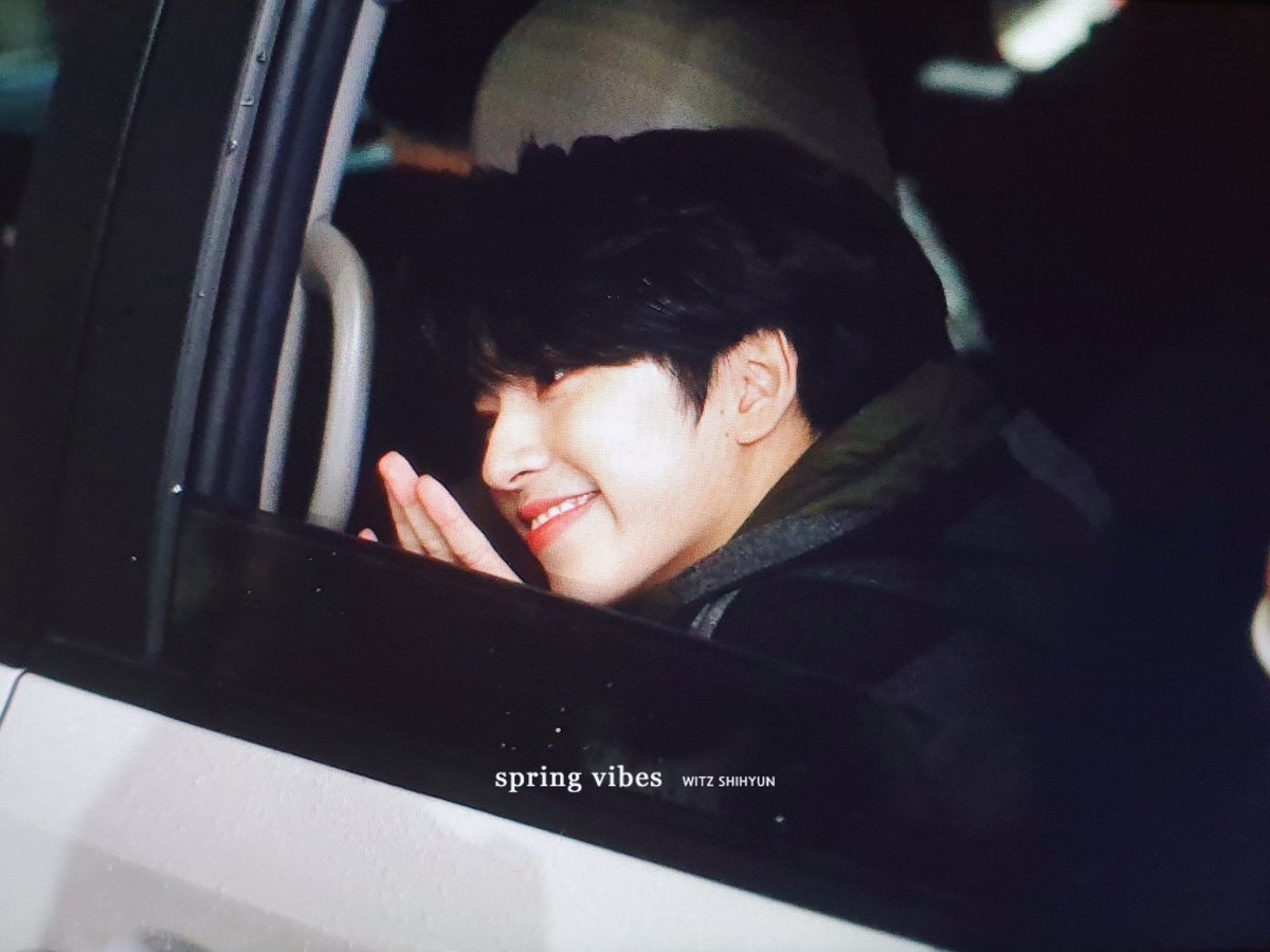 SpringVibes_'s tweet image. 191124
#위인더존 #시현 #SHIHYUN
