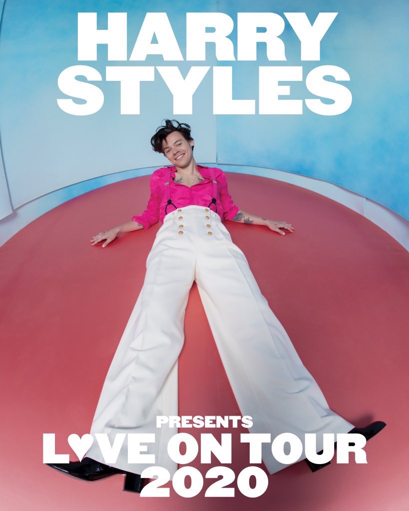 VibePayFriday's tweet photo. We are giving away TWO tickets to see @Harry_Styles at The O2, London on 22nd April 2020 ☺️

To enter: RT and tag a friend below using #VibeTicketsSunday

*must be following so we can DM you* 

T&amp;C’s apply. Ends 24 Nov, 10:00pm. 🇬🇧 residents only https://t.co/r904u15ueW https://t.co/OP24iomcz3