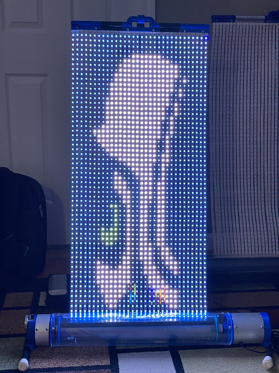 RollableDisplay's tweet photo. Here is my favorite team! 
Who wants to show off your favorite team @Seahawks @seahawksPR @winSeahawks with the brightest #mobile #LED sign that can be seen from across the stadium? @NFL https://t.co/DbFqDoCwj5