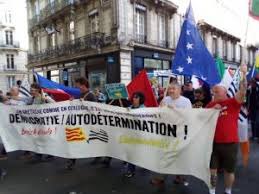 gaelroblin's tweet image. Les militants de #YesForUnity présents à #NANTES pour l&apos;unité de la Bretagne en 2018 marchent aujourd&apos;hui à Strabane pour l&apos;unité de l&apos;Irlande. Bravo à eux pour leur travail qui rend visible cette revendication légitime ! #bzh