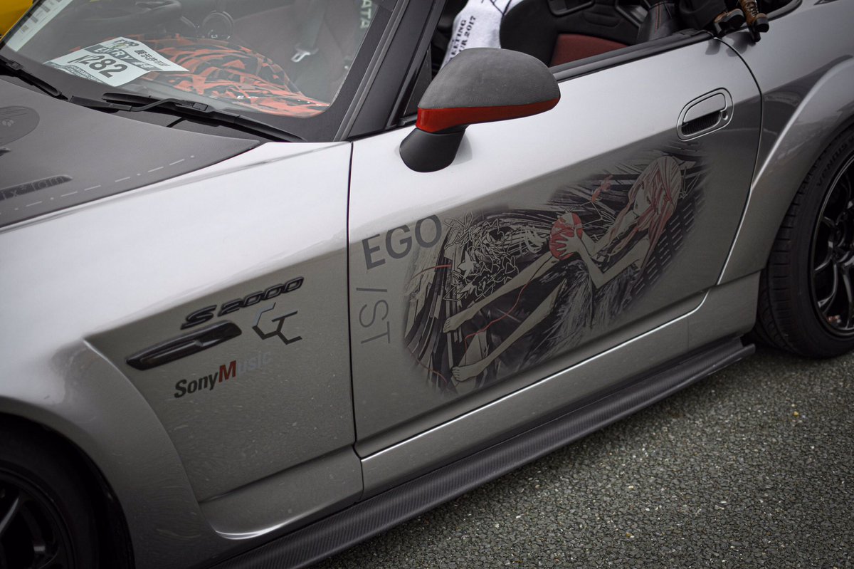 SK_VTEC_AP1's tweet photo. SNB総帥号
1週間前からなんやかんや仕上げてくるのはさすが
今回は御神体付きなんやで
そして夕暮れのシルストは無敵
#痛車天国
#EXPO痛車天国
#teamS2000 https://t.co/MFtIvQOoSH